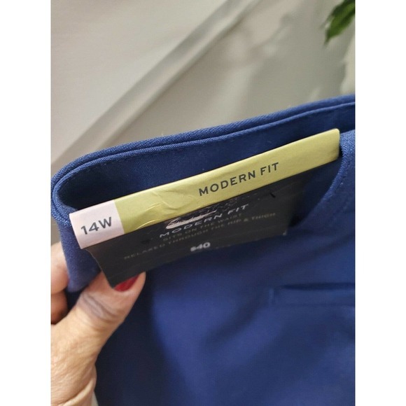 Worthington Women's Solid Blue Polyester Mid Rise Modern Fit Dress Pant Size 14W - Picture 8 of 12